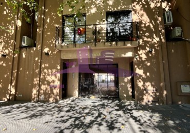 Departamento monoambiente con cochera en Lanus centro